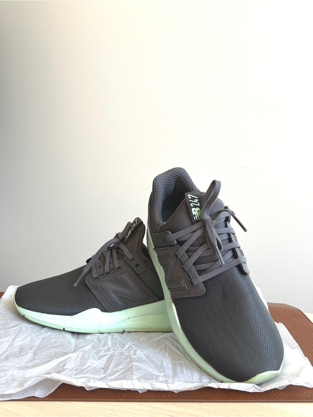 New Balance / 247 sneakers